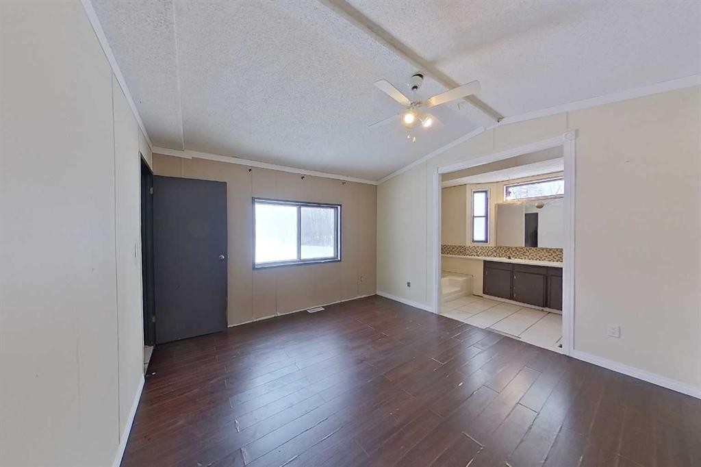 2135 Mistassiniy Road, Wabasca, AB - Indoor Photo Showing Other Room