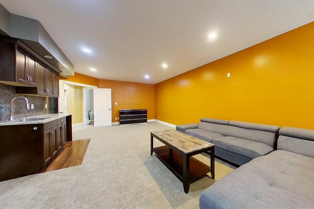 10 Parkdale Way Se, Slave Lake, AB - Indoor