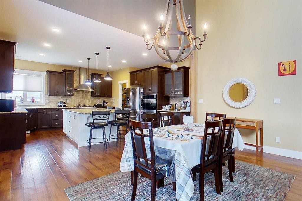 10 Parkdale Way Se, Slave Lake, AB - Indoor Photo Showing Dining Room