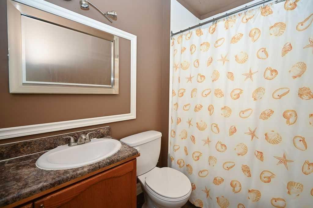 4812 53 Street, Athabasca, AB - Indoor Photo Showing Bathroom