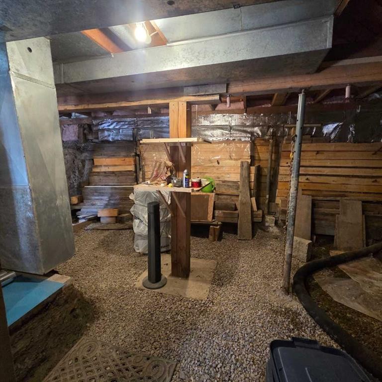 5015 8 Avenue, Edson, AB - Indoor Photo Showing Other Room