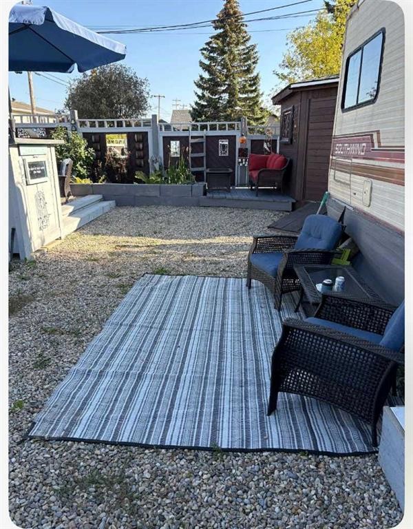 5015 8 Avenue, Edson, AB - Outdoor