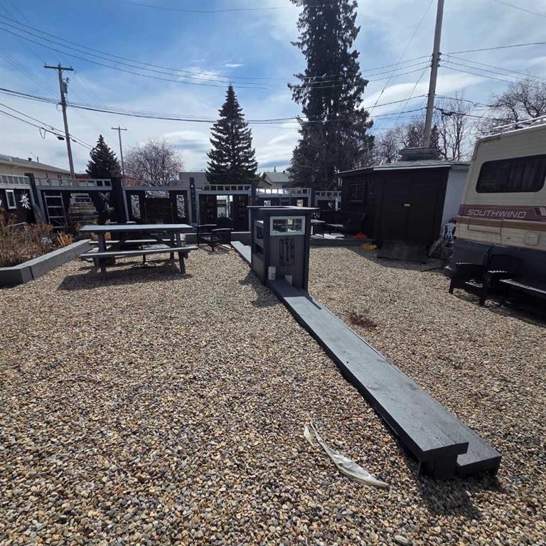 5015 8 Avenue, Edson, AB - Outdoor