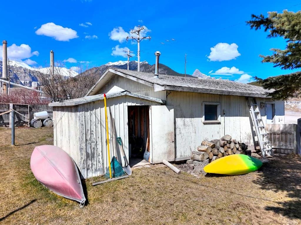 23 Mt Allen Drive, Exshaw, AB - Outdoor