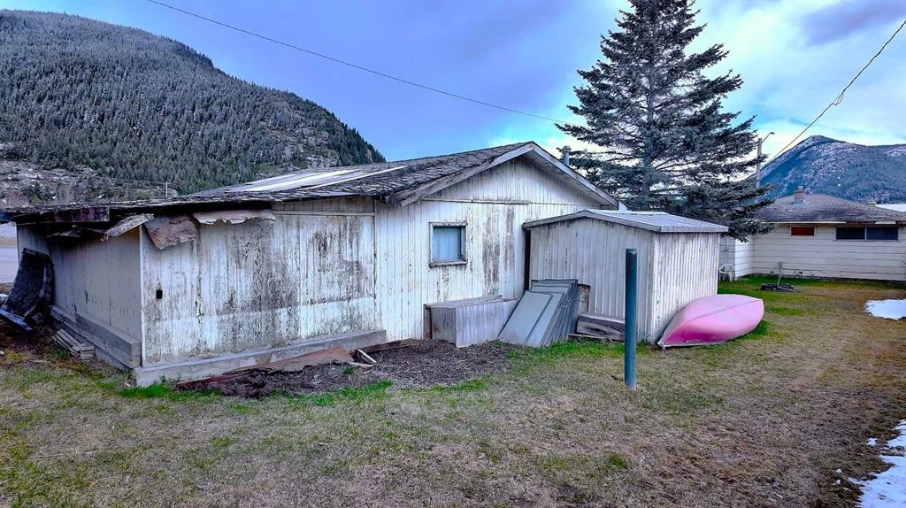 23 Mt Allen Drive, Exshaw, AB - Outdoor