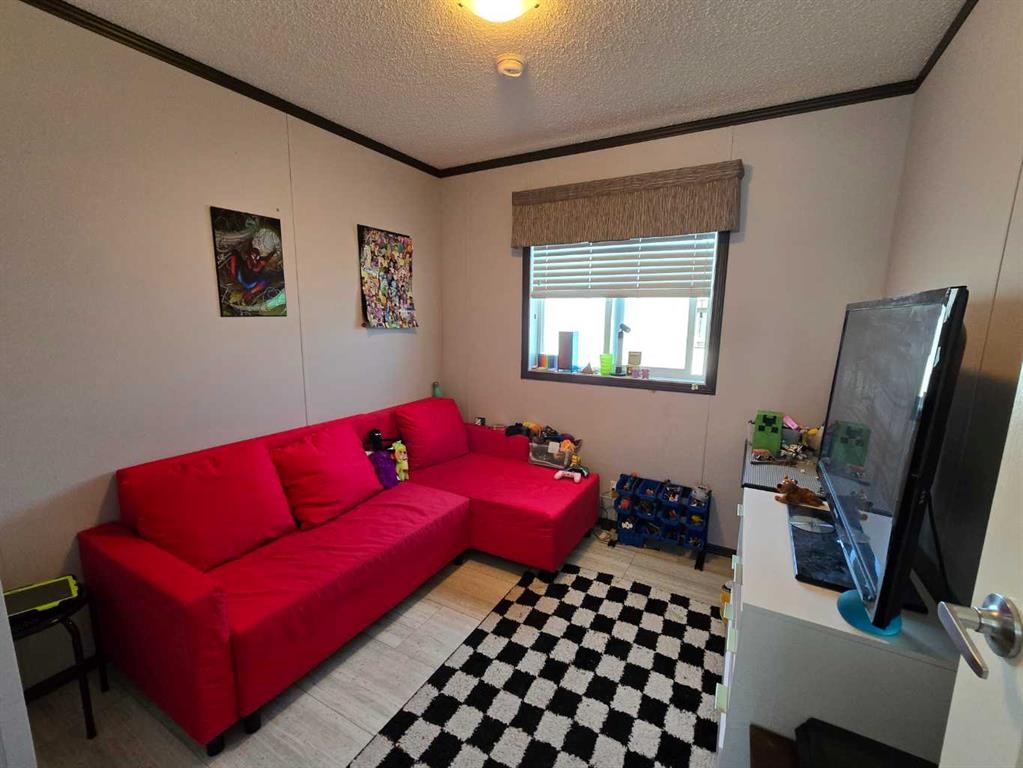 606 52 Street, Edson, AB - Indoor Photo Showing Other Room