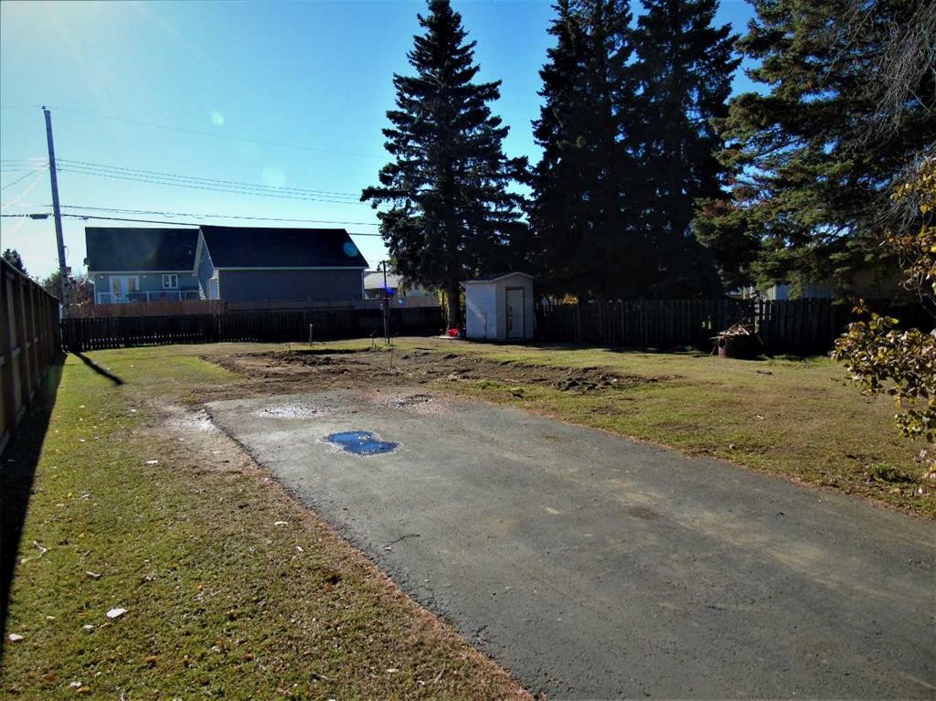 609 3Rd Avenue Nw, Slave Lake, AB