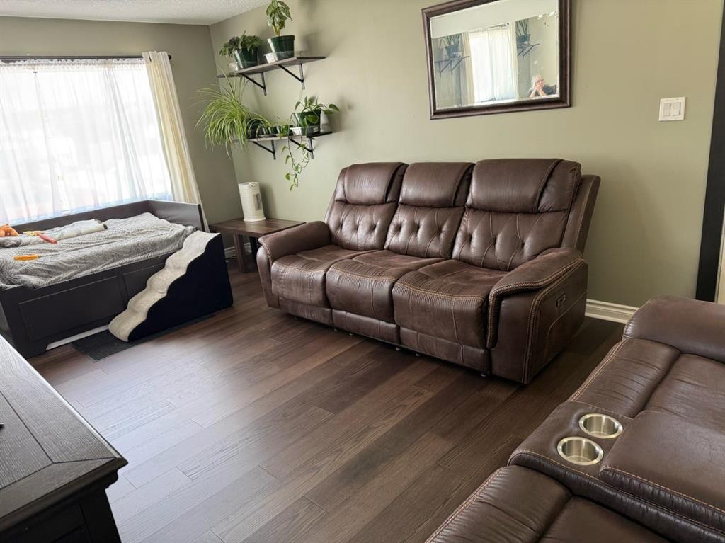 19 Centennial Crescent, Swan Hills, AB - Indoor Photo Showing Bedroom