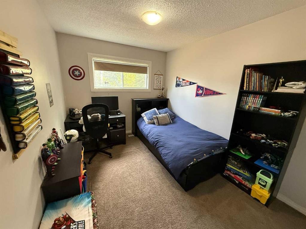 458 Collinge Road, Hinton, AB - Indoor Photo Showing Bedroom