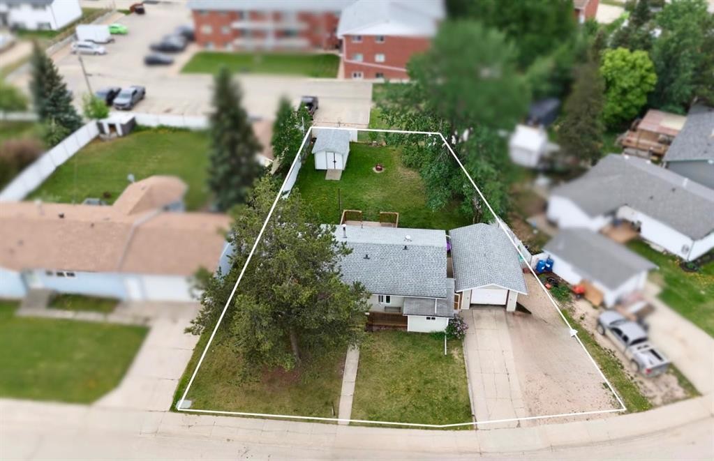 611 4 Avenue, Fox Creek, AB - Outdoor With View