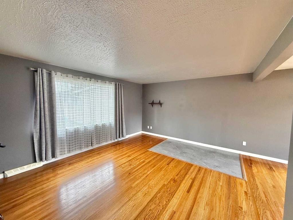 114 Willow Drive, Hinton, AB - Indoor Photo Showing Other Room