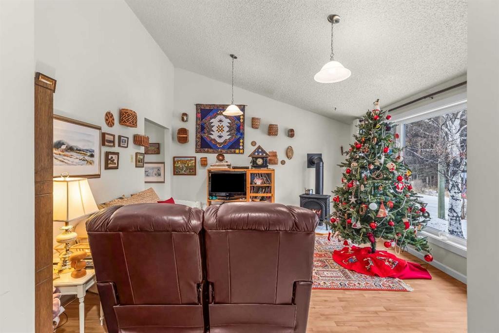 1001 9Th Avenue, Canmore, AB - Indoor