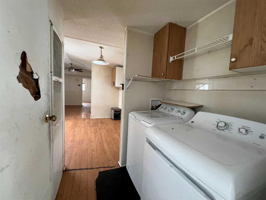 5010 49 Avenue, Robb, AB - Indoor Photo Showing Laundry Room