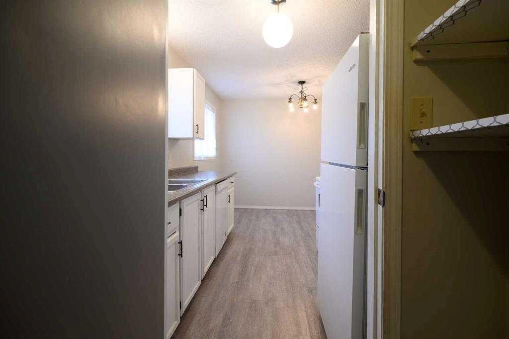 4618 54 Street, Athabasca, AB - Indoor Photo Showing Other Room