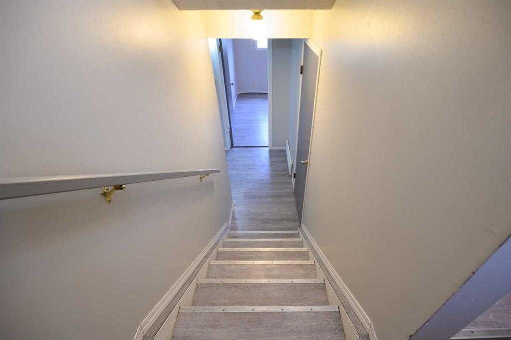 4618 54 Street, Athabasca, AB - Indoor Photo Showing Other Room