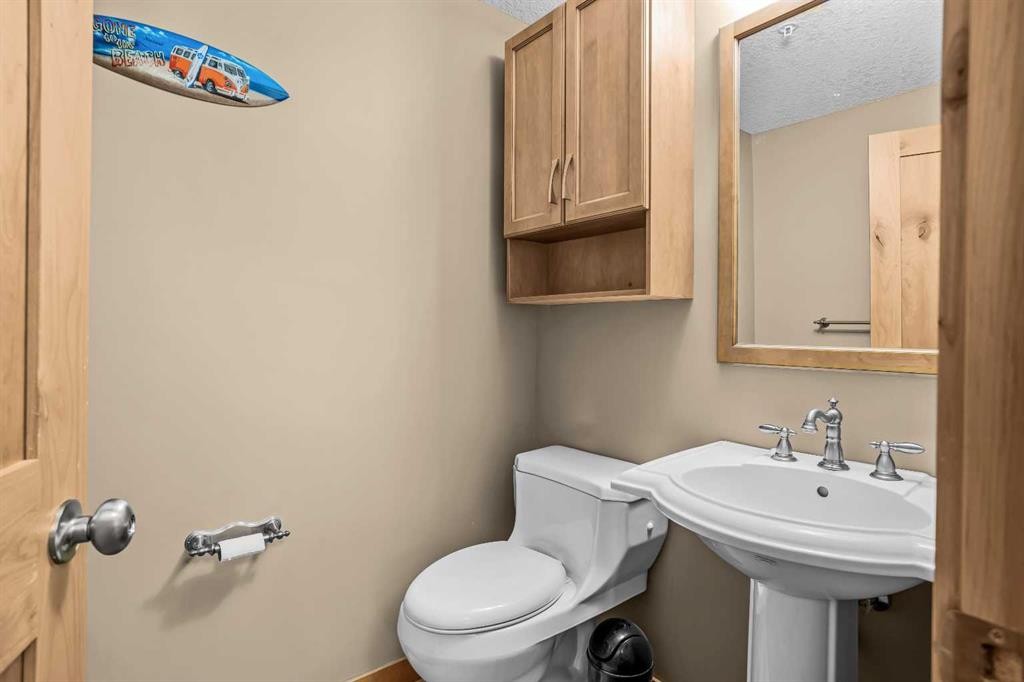 302-2100A Stewart Creek Drive, Canmore, AB - Indoor Photo Showing Bathroom
