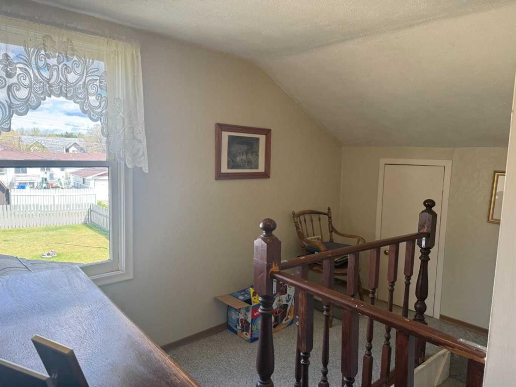 4820 17 Avenue, Edson, AB - Indoor Photo Showing Other Room