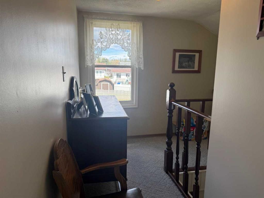 4820 17 Avenue, Edson, AB - Indoor