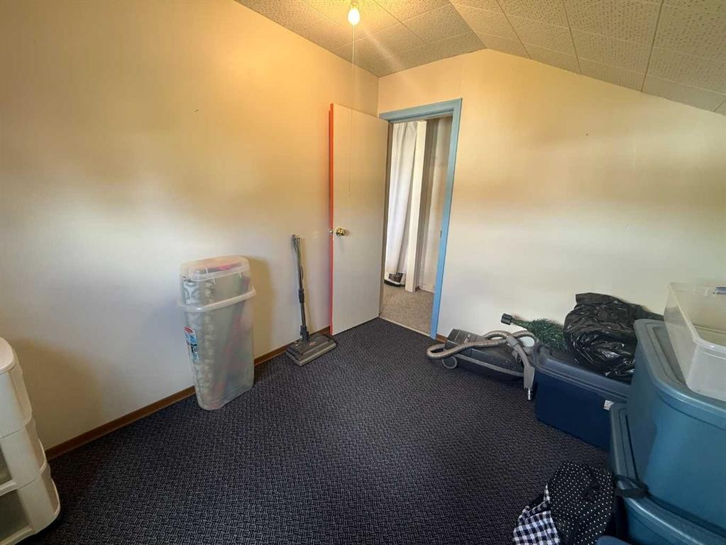 4820 17 Avenue, Edson, AB - Indoor Photo Showing Other Room