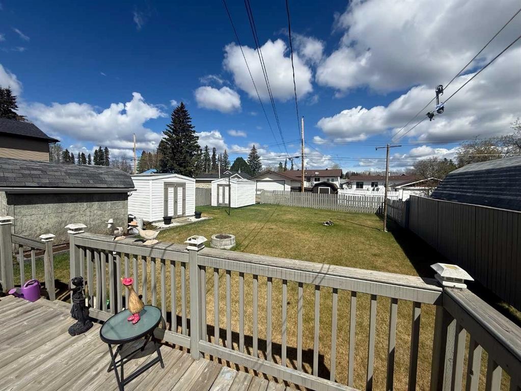4820 17 Avenue, Edson, AB - Outdoor With Deck Patio Veranda
