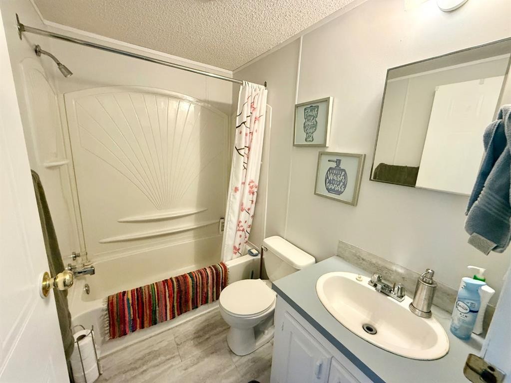 102 Nickerson Avenue, Hinton, AB