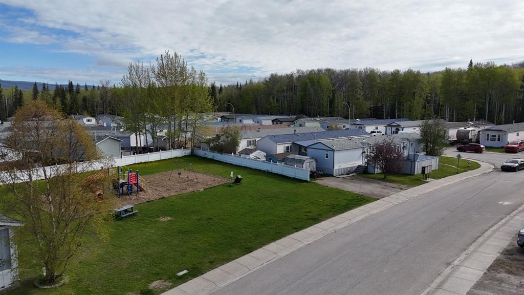 102 Nickerson Avenue, Hinton, AB