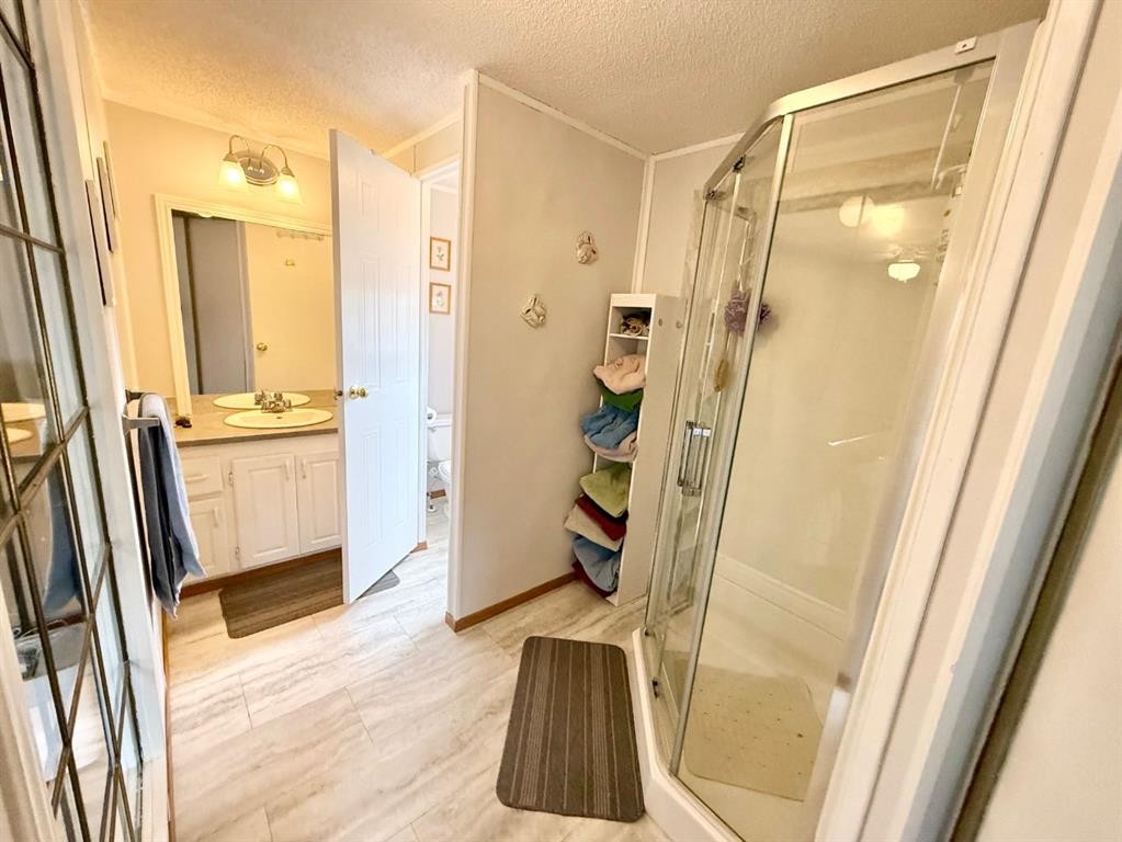 102 Nickerson Avenue, Hinton, AB