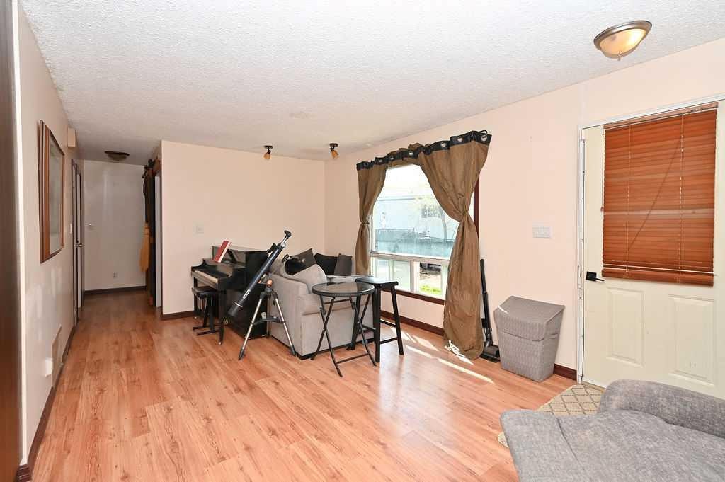 146 Sunrise Drive, South Baptiste, AB - Indoor