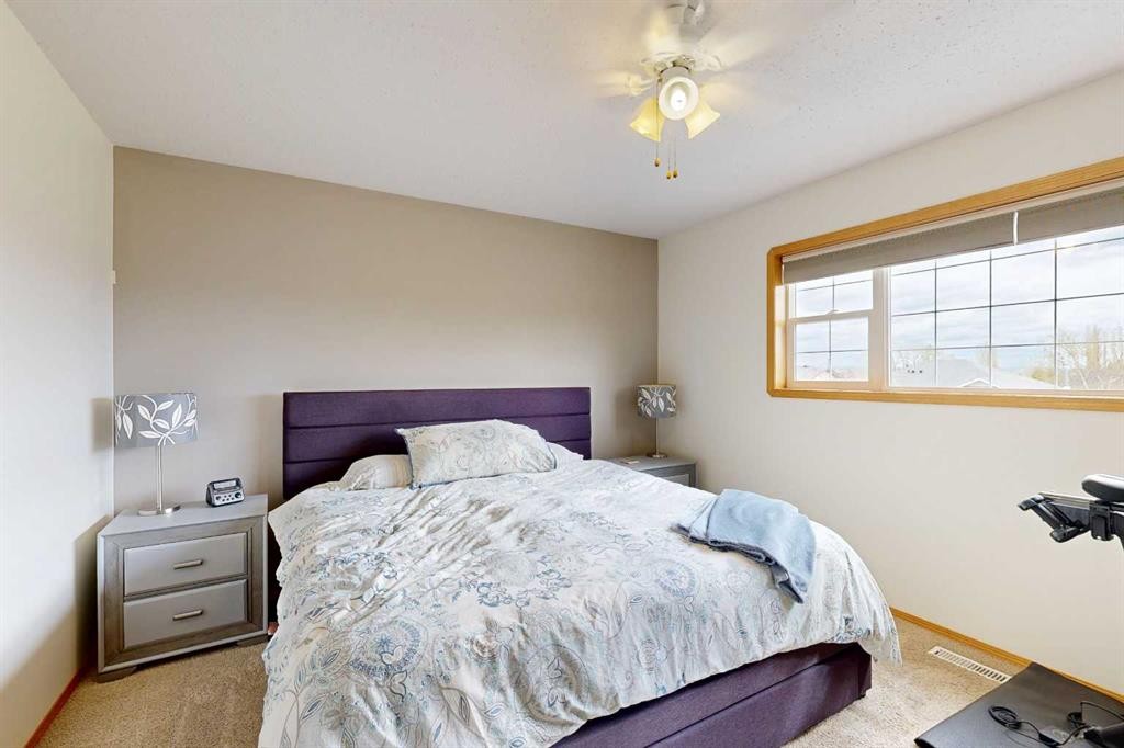 42 Olson Crescent, Whitecourt, AB