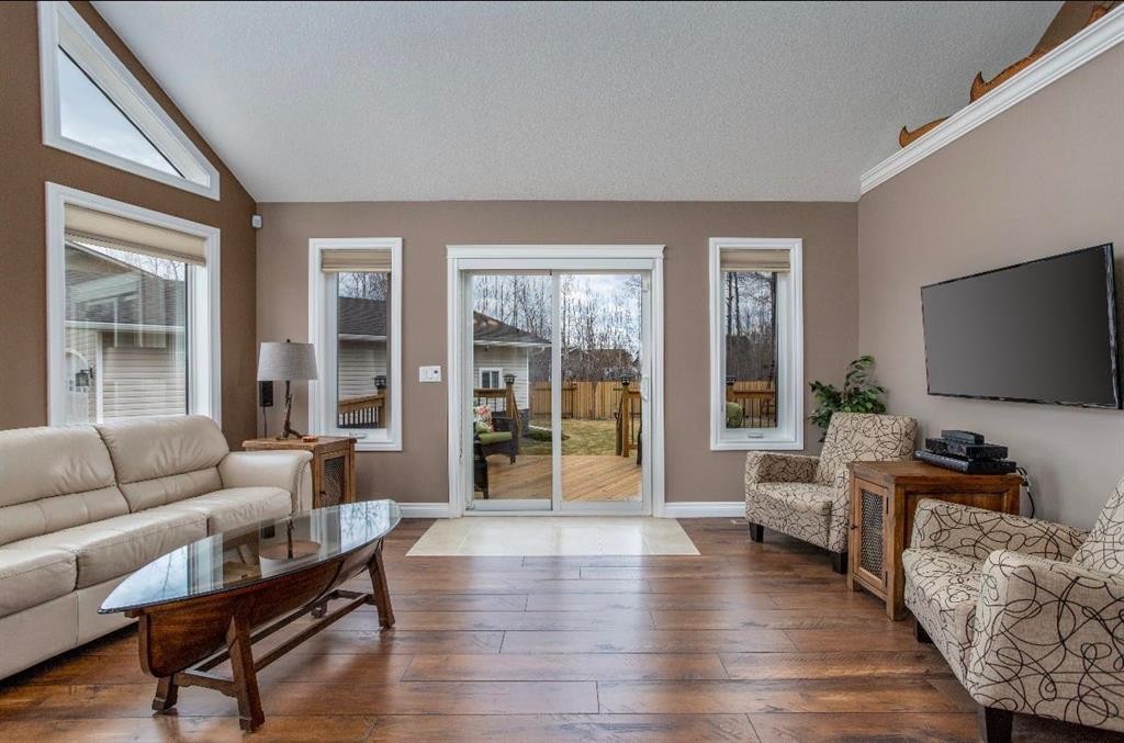 # 219 162 Peace River Avenue, Joussard, AB - Indoor Photo Showing Living Room