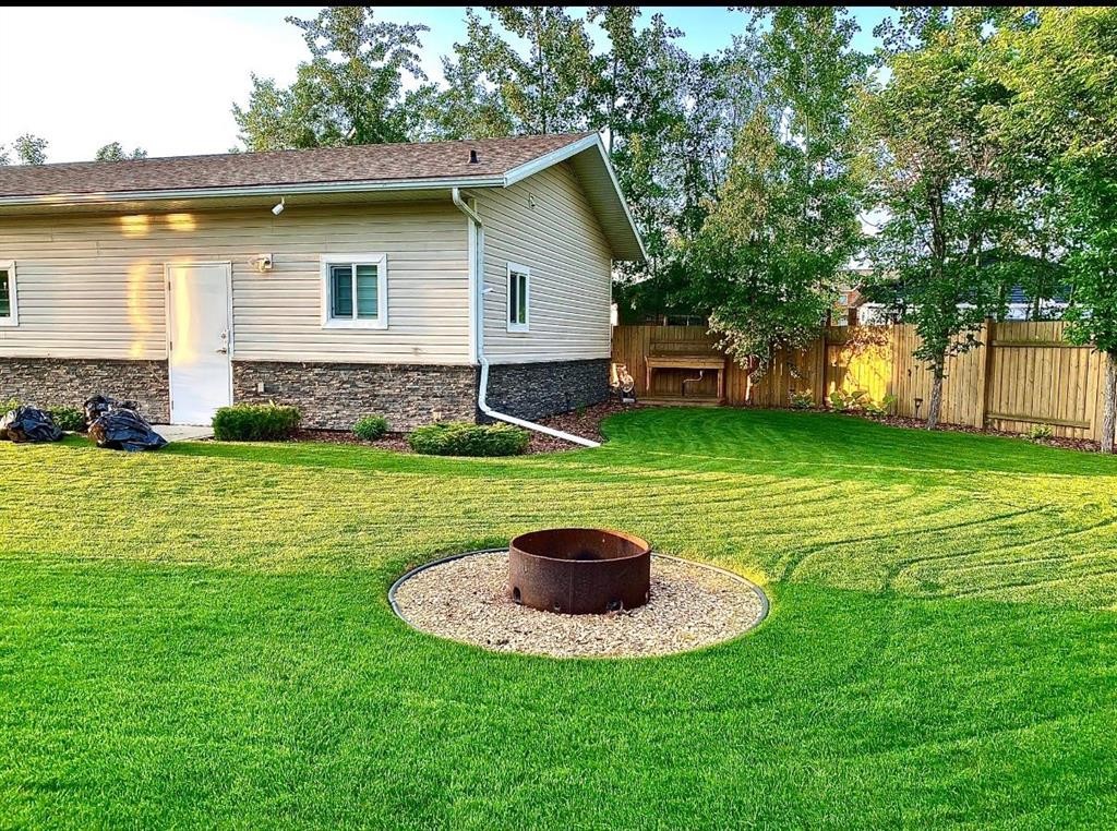 # 219 162 Peace River Avenue, Joussard, AB - Outdoor