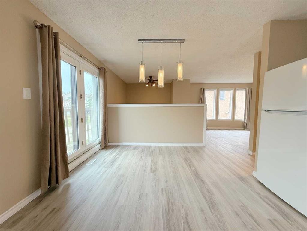 3209 45 Avenue, Athabasca, AB - Indoor Photo Showing Other Room