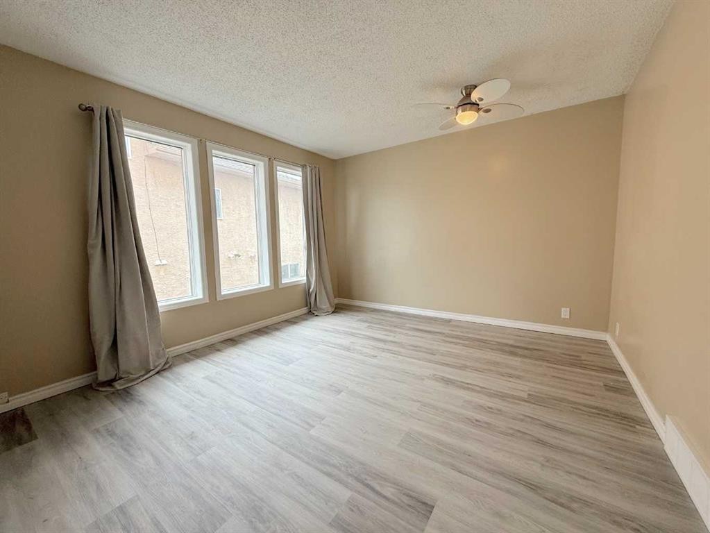 3209 45 Avenue, Athabasca, AB - Indoor Photo Showing Other Room