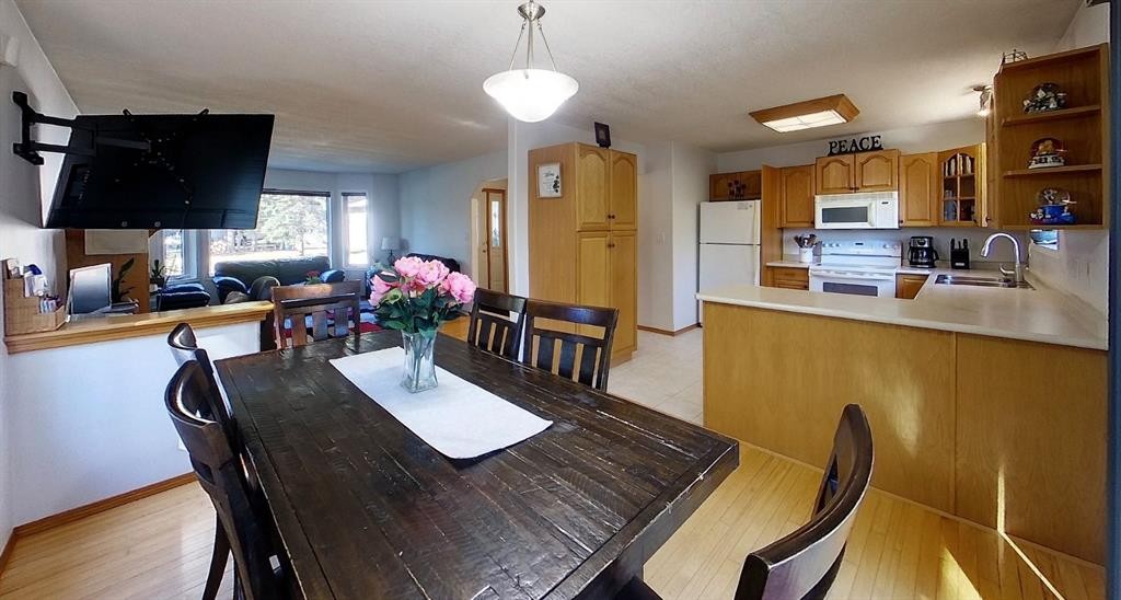 53404A Highway 748 E, Rural Yellowhead County, AB - Indoor Photo Showing Other Room