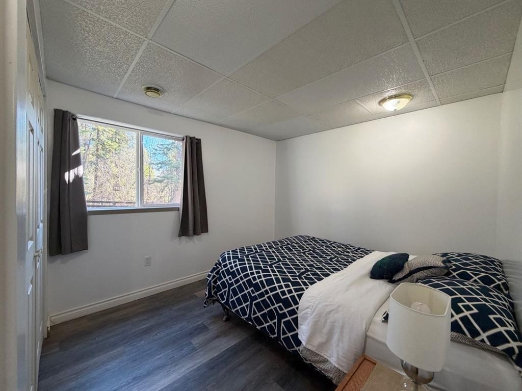 53404A Highway 748 E, Rural Yellowhead County, AB - Indoor Photo Showing Bedroom