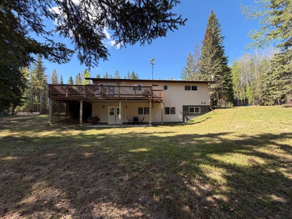 53404A Highway 748 E, Rural Yellowhead County, AB - Outdoor With Deck Patio Veranda