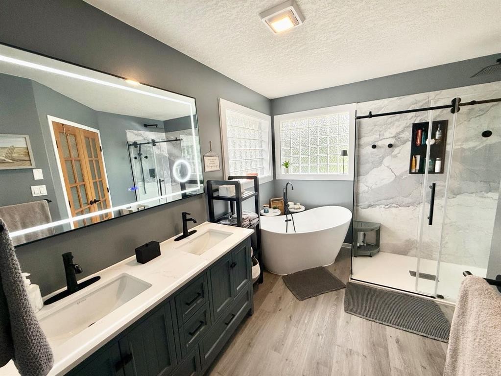 150 Hallam Drive, Hinton, AB - Indoor Photo Showing Bathroom