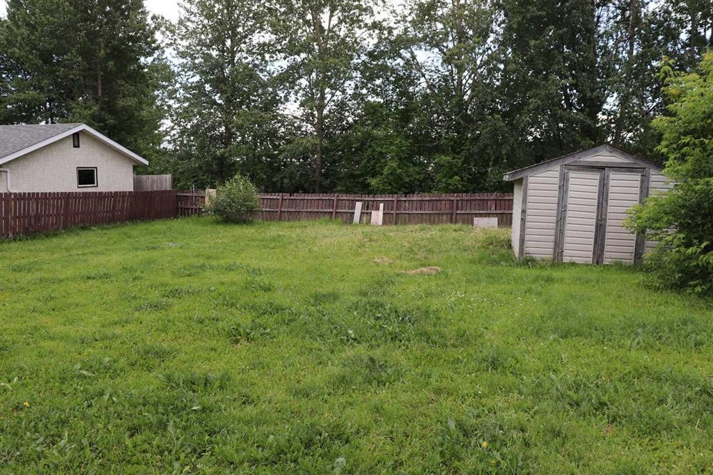 5707 9 Avenue, Edson, AB - Outdoor