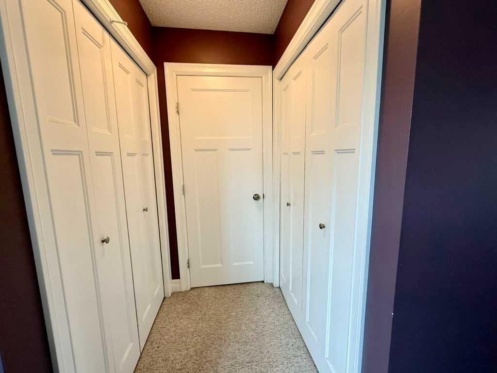 147 Seabolt Crescent, Hinton, AB - Indoor Photo Showing Other Room