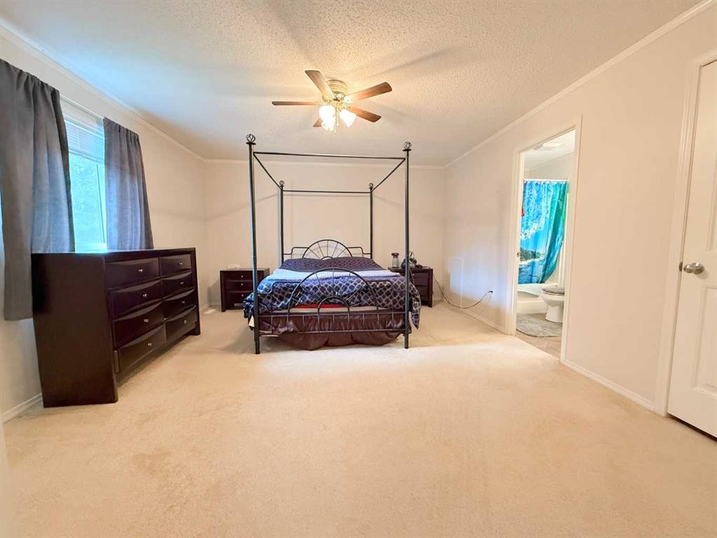 682001A Range Road 222.9, Rural Athabasca County, AB - Indoor Photo Showing Bedroom
