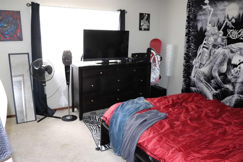 54525 Range Road 142B, Rural Yellowhead County, AB - Indoor Photo Showing Bedroom