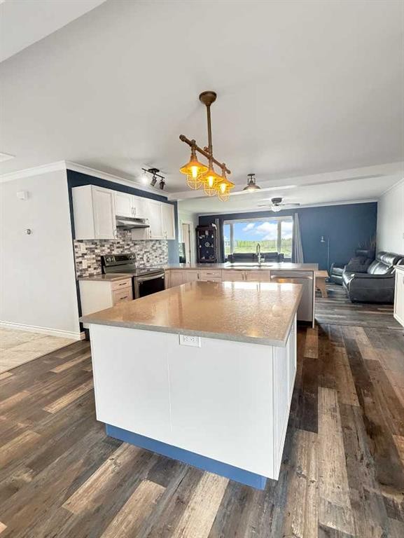 5302 50 Ave, Mayerthorpe, AB - Indoor Photo Showing Kitchen