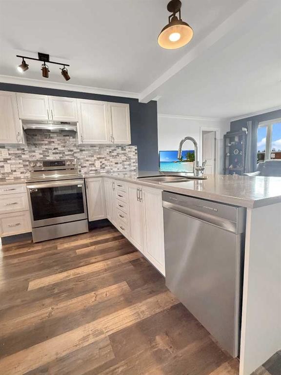 5302 50 Ave, Mayerthorpe, AB - Indoor Photo Showing Kitchen With Upgraded Kitchen