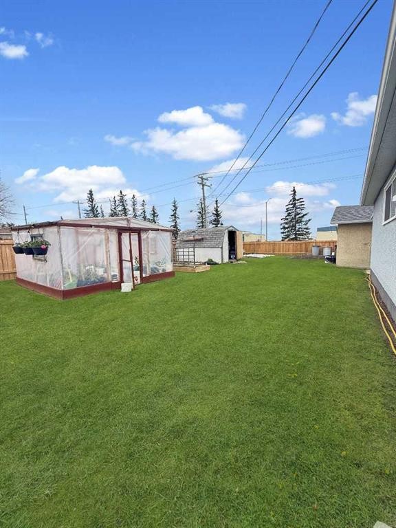 5302 50 Ave, Mayerthorpe, AB - Outdoor