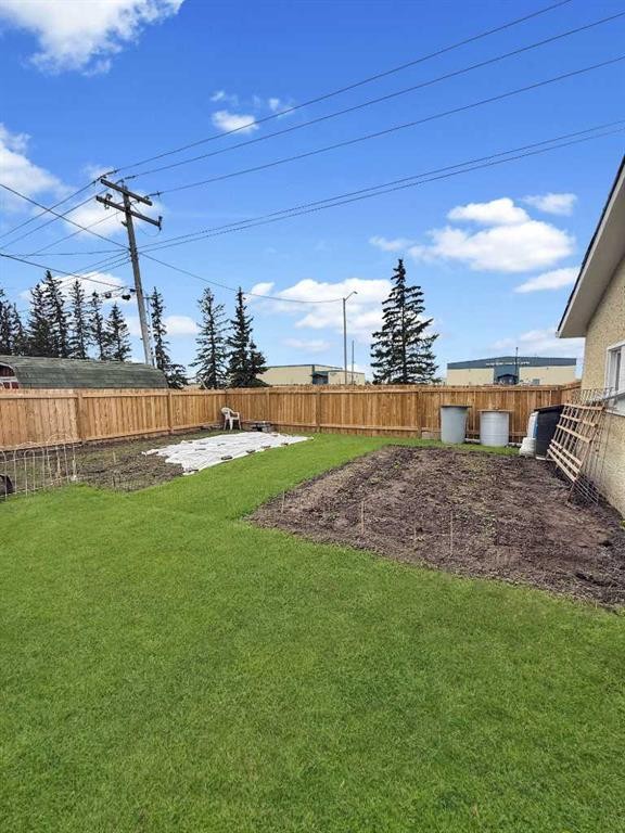 5302 50 Ave, Mayerthorpe, AB - Outdoor