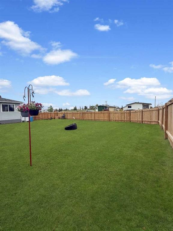 5302 50 Ave, Mayerthorpe, AB - Outdoor