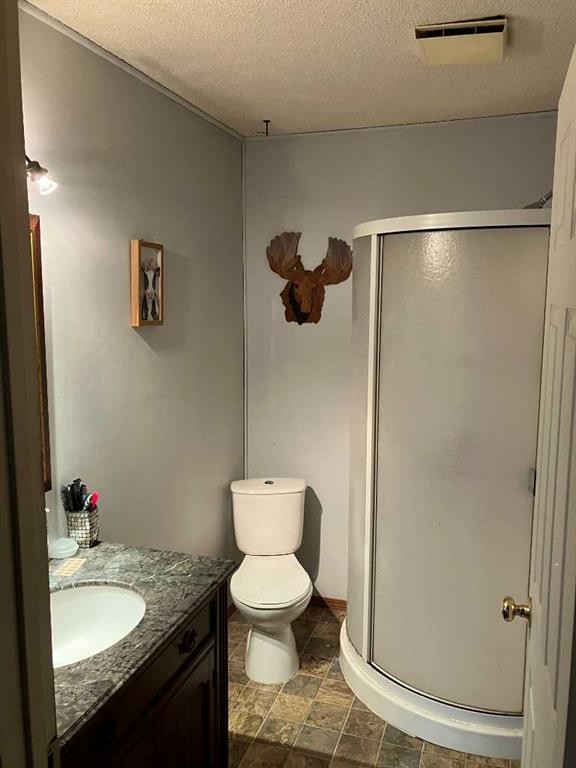 519 5 Avenue, Fox Creek, AB - Indoor Photo Showing Bathroom