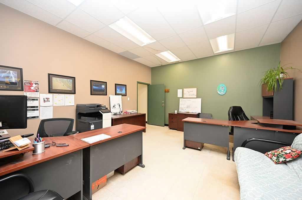 4917B 49 Street, Athabasca, AB