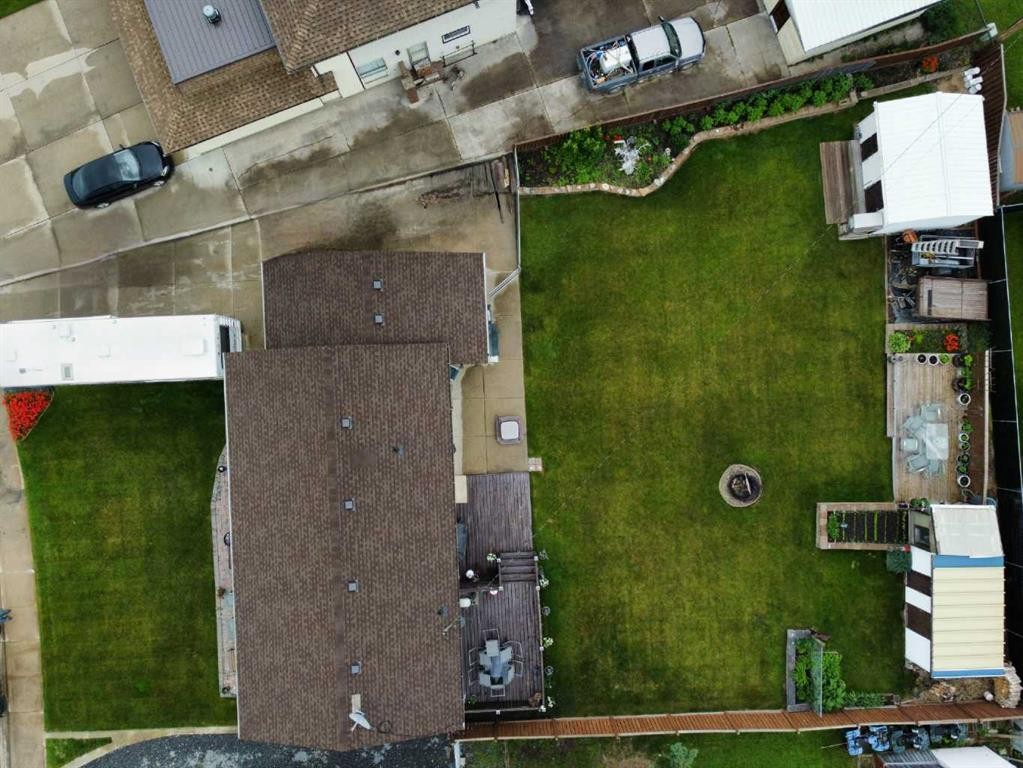 716 6 Avenue, Fox Creek, AB -