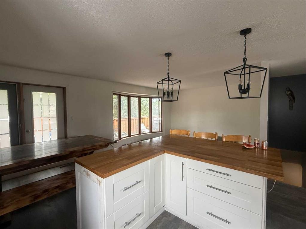 159 Reimer Drive, Hinton, AB - Indoor